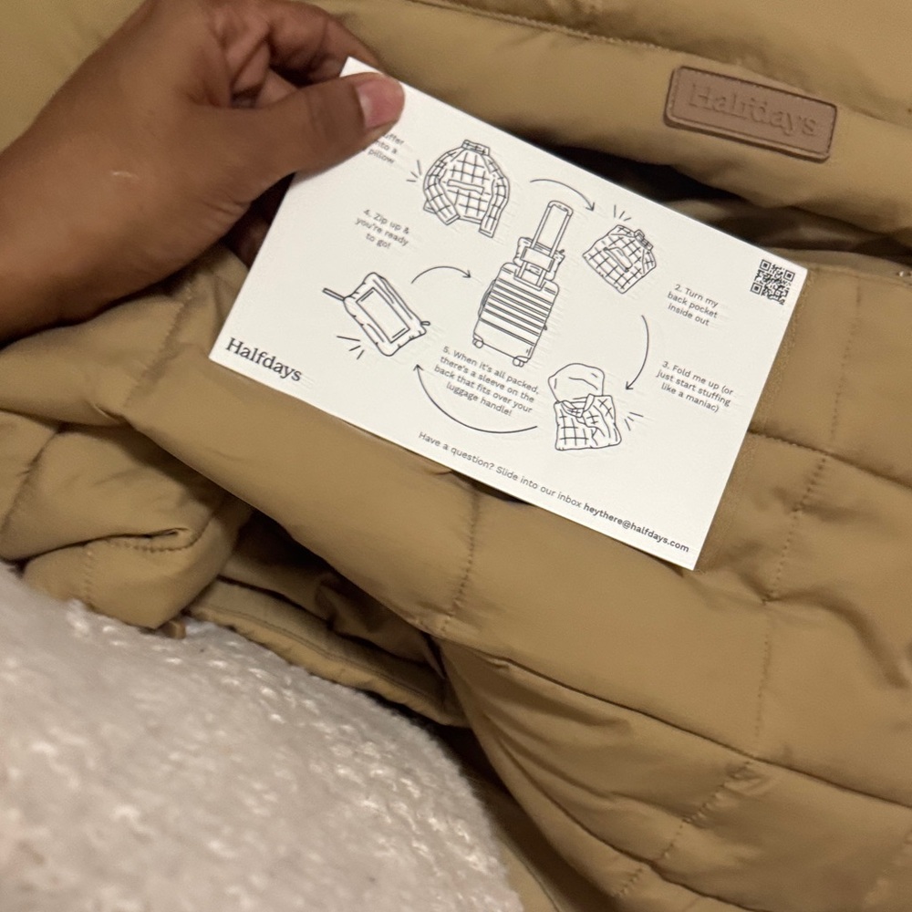 NWT HALFDAYS NELLIE packable quilted puffer in tan sizes XS,S,M,L, XL - Picture 14 of 15